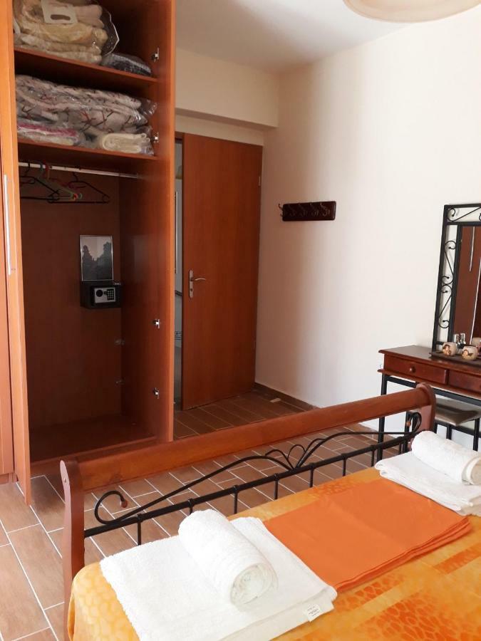 Villa Merastri Vlikhádha Exteriér fotografie